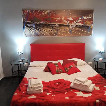 B&B La Fenice ปอมเปอี ภายนอก รูปภาพ